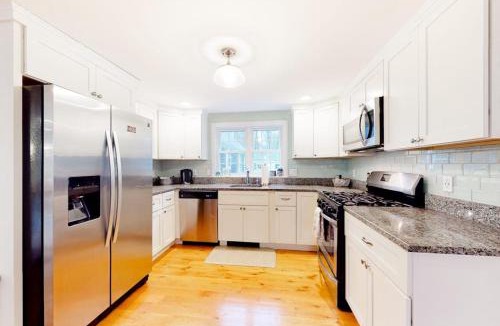 New Seabury House | Lisa Lane