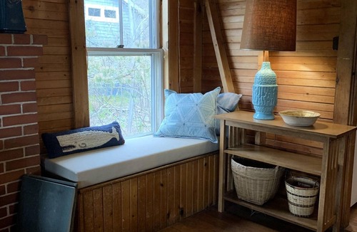 Round Pond Cottage | Long Cove Point Cottage with Ocean Views & Fireplace