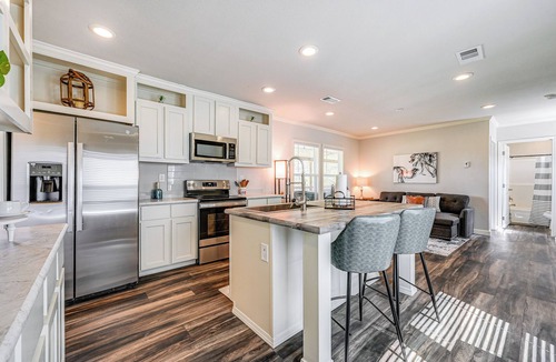 Broken Bow Cottage | Lovely Broken Bow Cottage w/Hot Tub & Fire Pit!