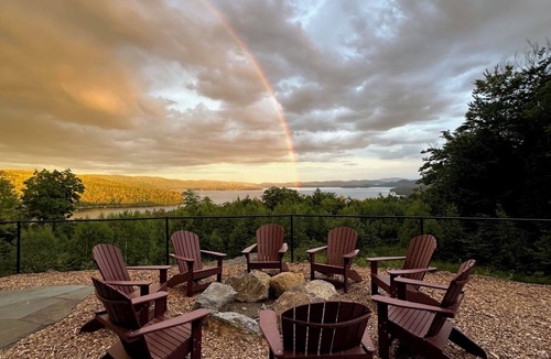 Hebron Cabin | Luxurious Big Bear Log Home at Newfound Lake