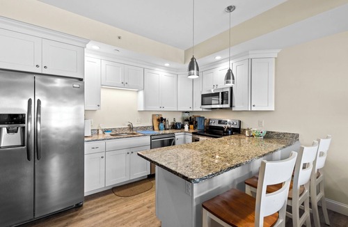 Hampton Condo | Luxury,3 bedroom, 2.5 bath, townhouse, with central air!