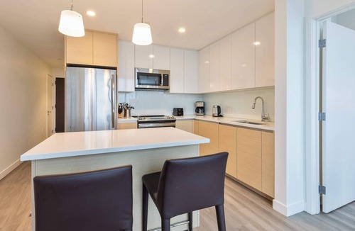 West End Apartment | Luxury Apt Downtown with Pool