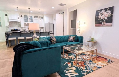 Torrey House | Luxury Modern 4 Bedroom House Near Capitol Reef NP