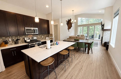 Purgatory House | Luxury Townhome across from Slopes at Purgatory with Mountain Views