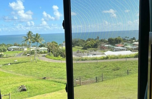Paukaa Apartment | Magic Skies Top Floor Dream