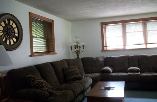 Town Hill House | Make your 2026 Reservations - Pet Friendly