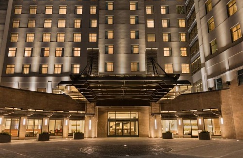 Berkeley Heights Hotel | Make Your Trip More Enjoyable! Pool, Parking, Pets Allowed, Free Breakfast!