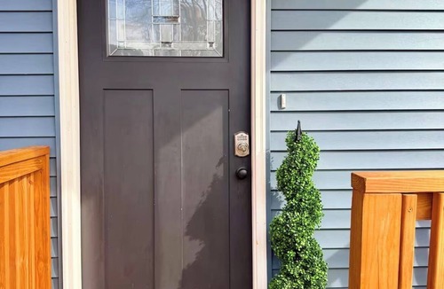 Providence House | Marvelous 3-bedroom house with AC in North Providence