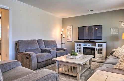 Mattituck House | Mattituck Home w/Fireplaces - Near Wineries