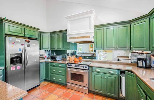 Westhampton Beach House | Meadow Beauty in Westhampton