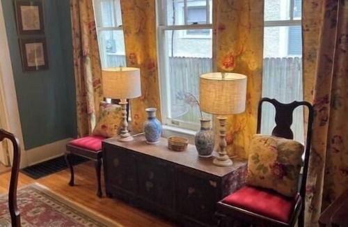 Central Gardens House | Midtown Central Gardens Bungalow