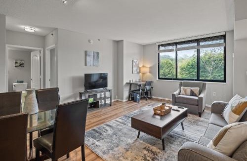 White Plains Apartment | Modern Apt with Kitchen and Gym