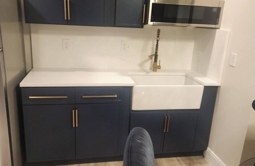 Shrewsbury Condo | Modern Basement Suite King Bed and 100” TV
