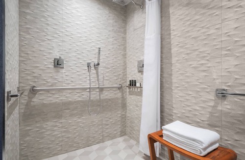 Brickell Hotel | Modern Brickell Stay w/Balcony, Breakfast and Near Downtown Attractions
