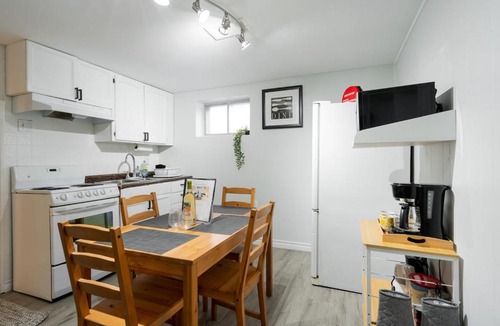 Brampton Apartment | Modern & Spacious 2BR 2BA Suite All Amenities Included