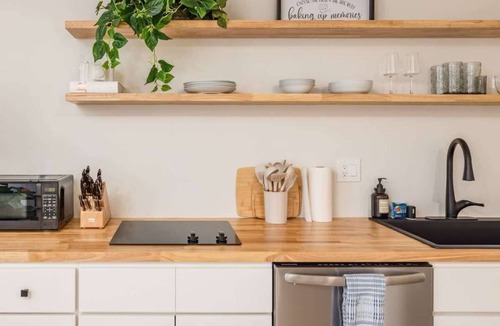 Downtown Anchorage Apartment | Modern Studio Located in the Center of Downtown