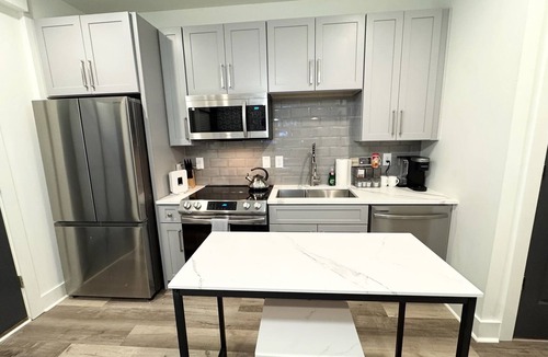 Kirkwood Apartment | Modern Studio near Pullman Yards & BeltLine. Perfect for FIFA stays.