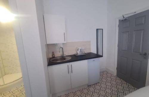 Sunderland Apartment | Modern Studios