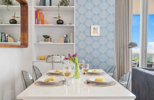 Coconut Grove Apartment | Modern Suite | Bayfront Pool + Rooftop Gym