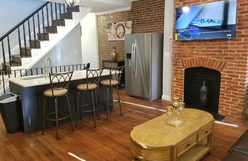 Downtown Baltimore Apartment | Modern Townhome blocks away from Camden Yards