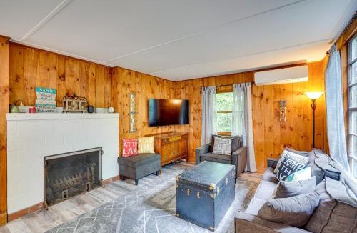 Monterey House | Monterey Haven < 1/2 Mi to Lake Garfield w/Kayaks