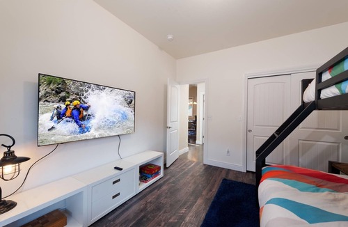 Hermosa House | Mountain Contemporary Home - 12 Min. to Durango - Views