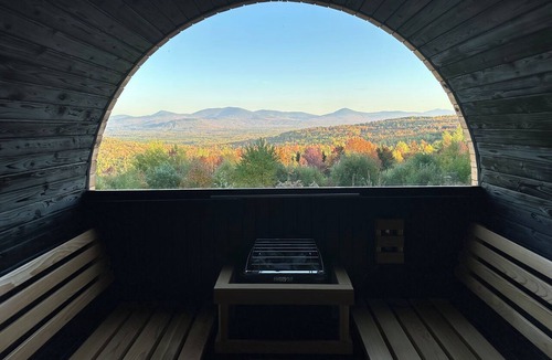 Franklin County House | Mountain Escape with Sauna and Breathtaking Views – 18 Mins to Sugarloaf