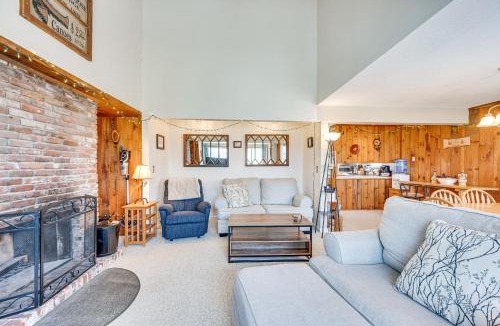 Campton House | Mountain Resort Condo with King Bed Suite
