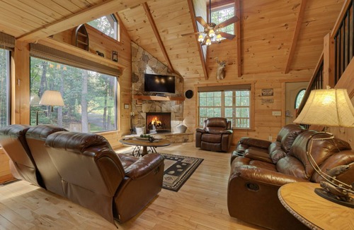 Sautee Nacoochee Cabin | Mountain Time - Luxurious rustic lodge