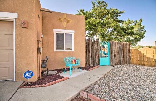 Northeast Heights House | Mountain-View Albuquerque Townhome w/Patio!