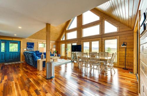 Conway House | Mtn-View Deck: Scenic Conway Log Cabin!