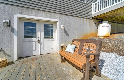 Spring Mills Apartment | Mtn-View Studio: 18 Mi to Penn State!