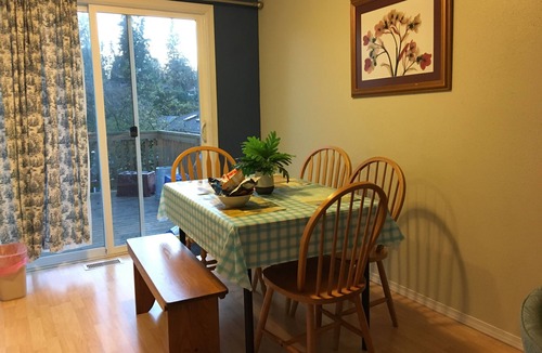 Bothell House | Nice & Cute 4B2B w 2TVs Mid-Term Rental Available