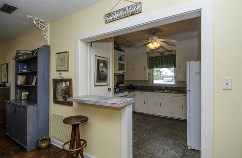 Perdido Beach Cottage | nnCharming Waterfront Retreat on Palmetto Creekn