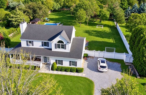 Mattituck House | North Fork Fall Escape—Vineyards, Apple Picking & Greenport