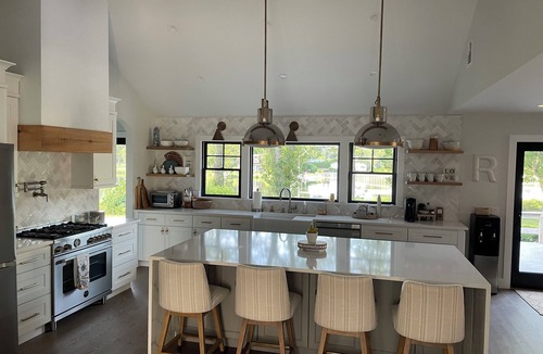 Mattituck House | North Fork Waterfront Oasis in Mattituck