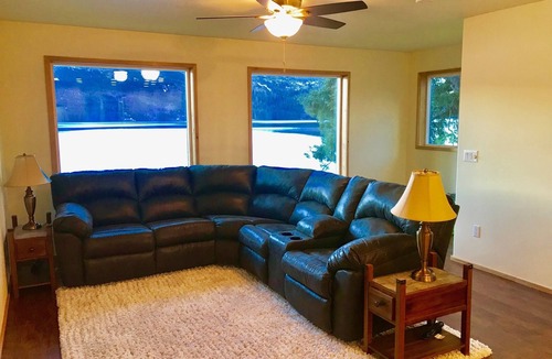 Craig Apartment | Ocean Front Lodging