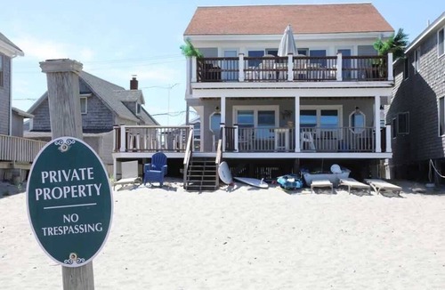 Minot House | Ocean front Scituate Minot Beach Front Sleeps 11