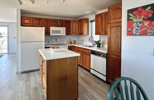 Ocean Park House | Ocean Park private whole house A/C: 3BR/2BA+4th sleep area 1000 ft beach & town
