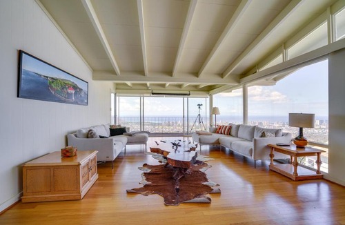 Diamond Head - Kapahulu - St. Louis House | Ocean + Skyline Views: Honolulu Retreat
