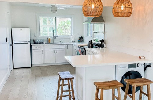 Waialee Apartment | Ocean View Haleiwa Home - EPIC location steps from beach and downtown