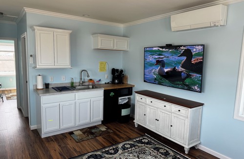 Ocean Bluff-Brant Rock Apartment | Ocean View Private Apartment. Sleeps 4. Vacation while working at home.