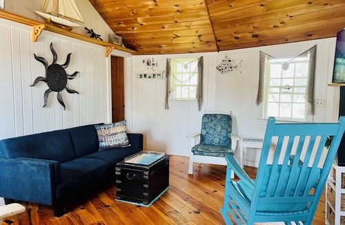 Dennis Port Cottage | Oceanfront, charming, 3 bedroom cottage with your very own private beach!