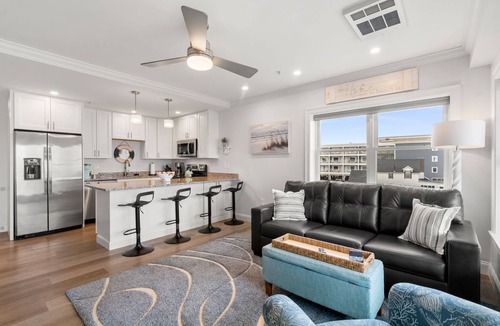 Hampton Condo | Oceanfront Condo with Balcony, Water Views, and Direct Beach access, Hampton, NH