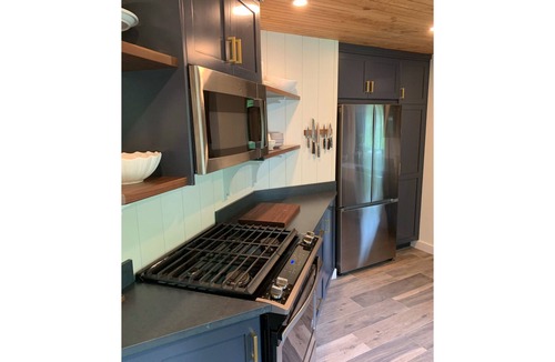Cape Porpoise Cottage | Oceanfront, Exceptional Lighthouse Views, Private & Short Walk to Restaurants