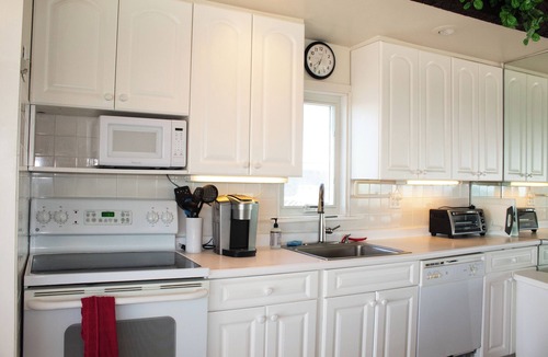 Suffolk County Condo | Oceanfront Oasis with Gorgeous Pool - 3BR Condo on Dune Road, Westhampton Beach