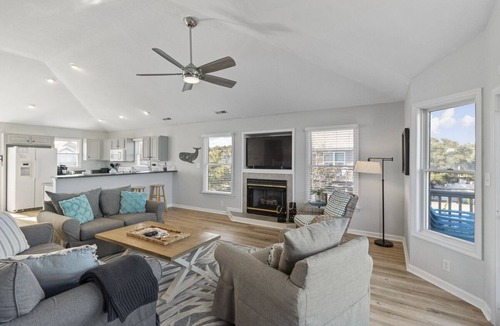 Carolina Dunes House | Oceanside Home in Duck with a Private Pool and Hot Tub!