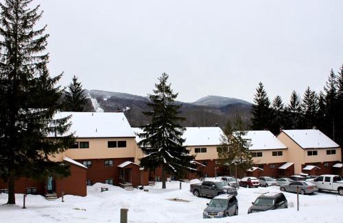 Killington House | One Bedroom Edgemont Condo A1 Near Base Ski Back