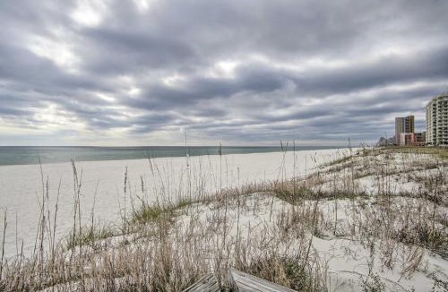Orange Beach House | Orange Beach Resort Condo w/Pool - Walk to Beach!