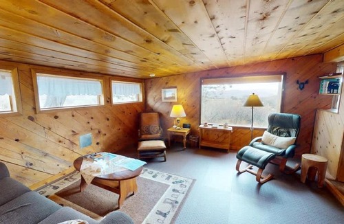 Spanish Valley House | Pack Creek ~ Trails End